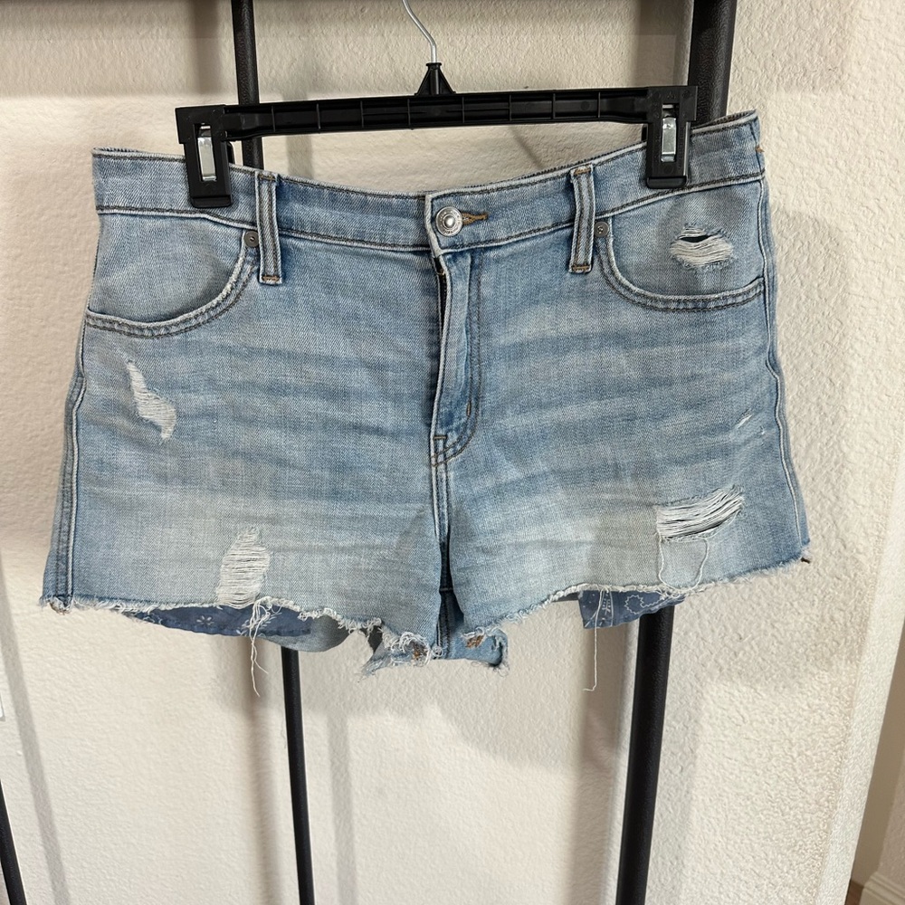 Aerie daydream cutoff Light Denim Distressed Jean Shorts